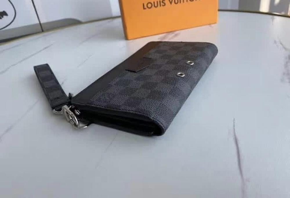 Classic Modern Wallet