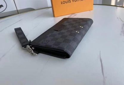 Classic Modern Wallet