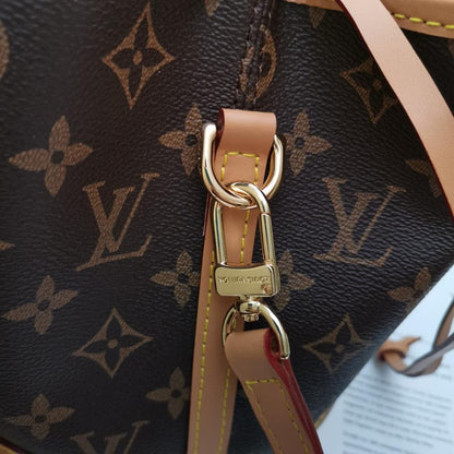 Modern Elegant Bucket Bag – Special Edition