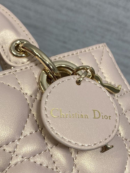 Classic Leather Shoulder Bag