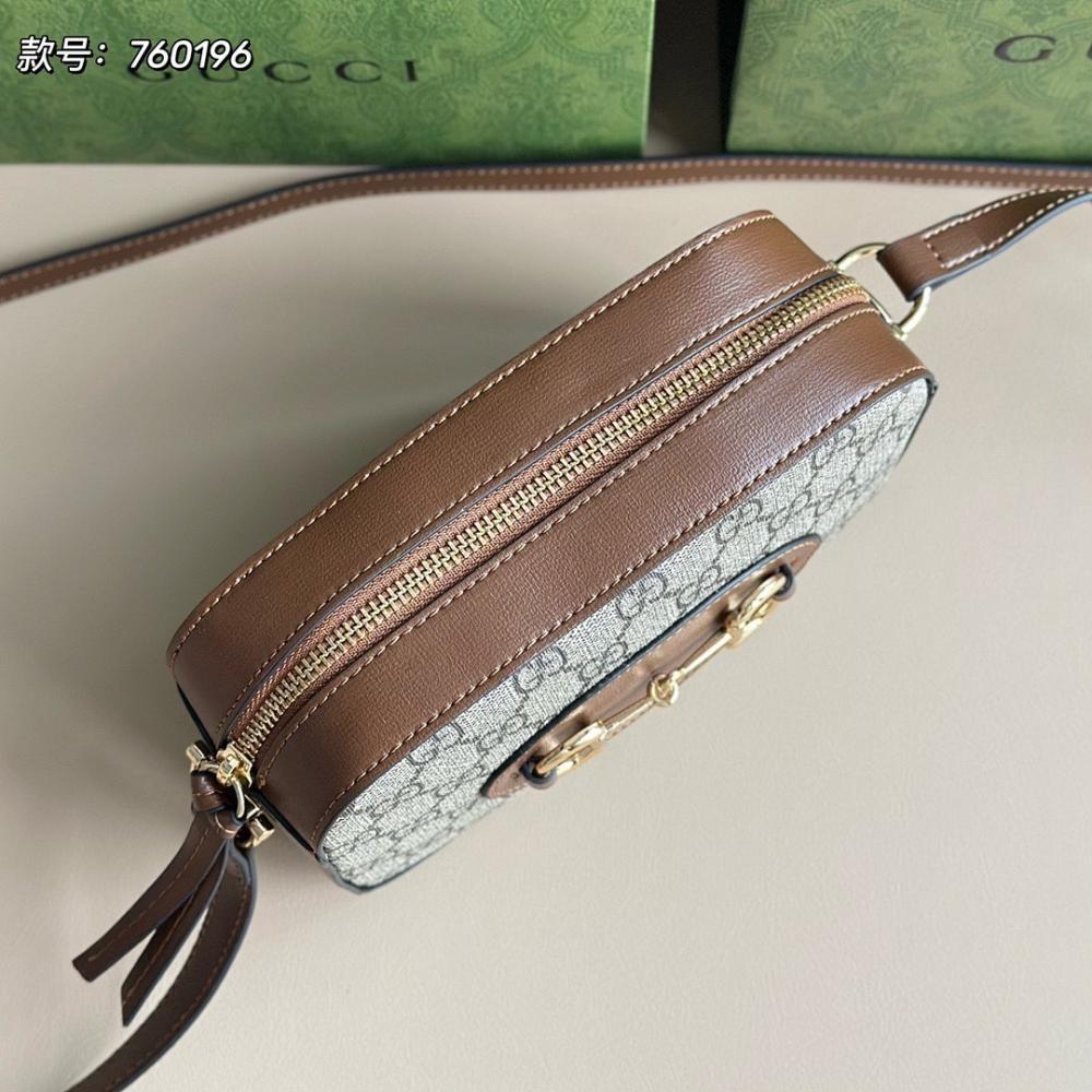 Modern Elegant Shoulder Bag