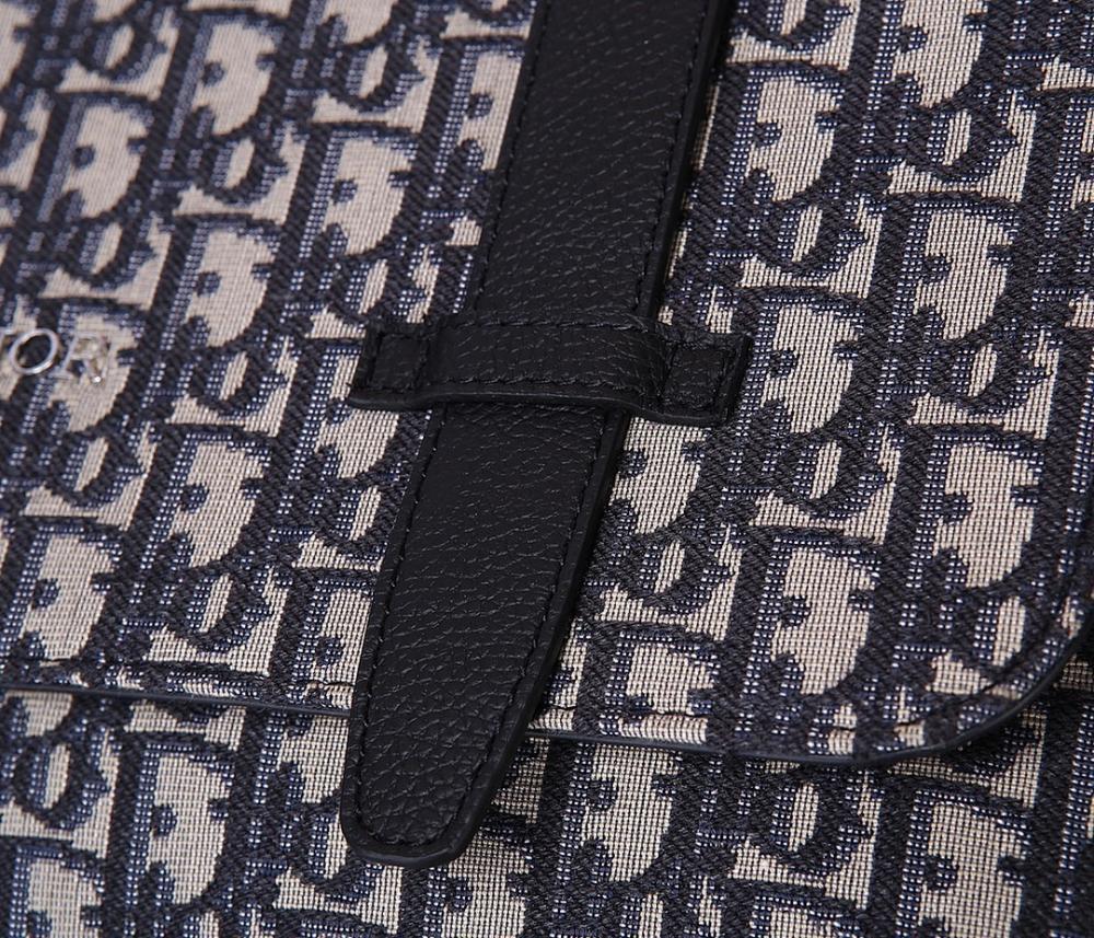 Modern Luxury Beige Embroidered Jacquard Shoulder Bag – Limited Edition
