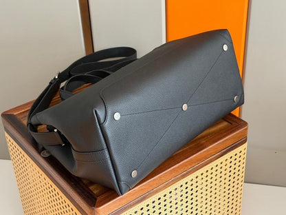 Italian-Inspired Elegant Black Quilted Leather Top Handle Bag