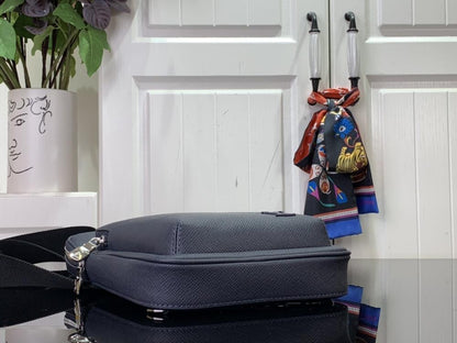 Elegant Shoulder Bag