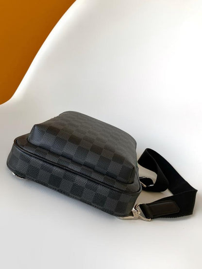 Classic Shoulder Bag