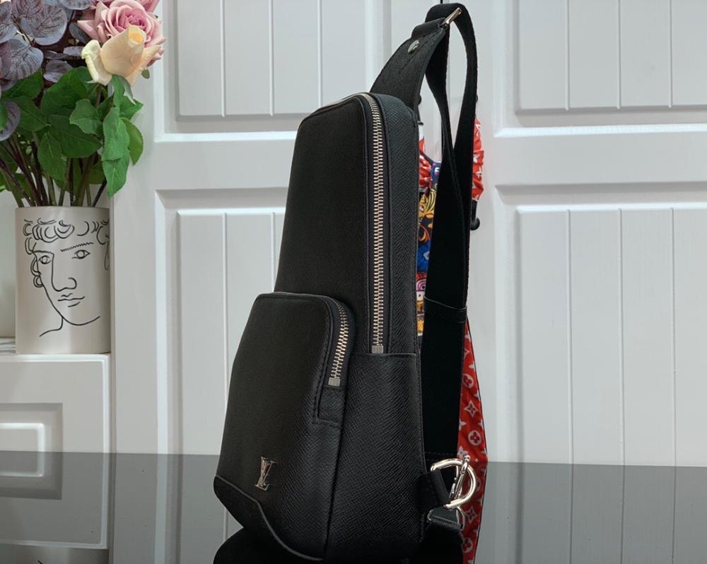 Elegant Shoulder Bag