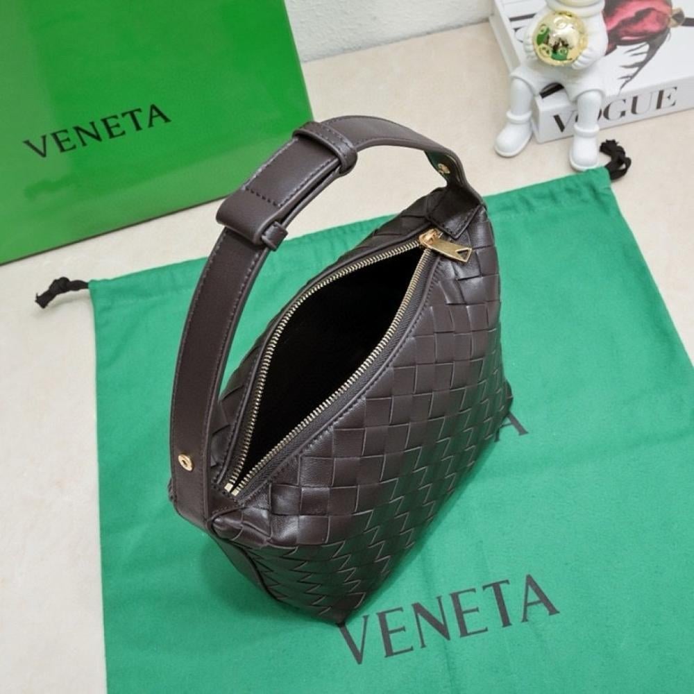 Modern Stylish Gold Woven Lambskin Shoulder Bag