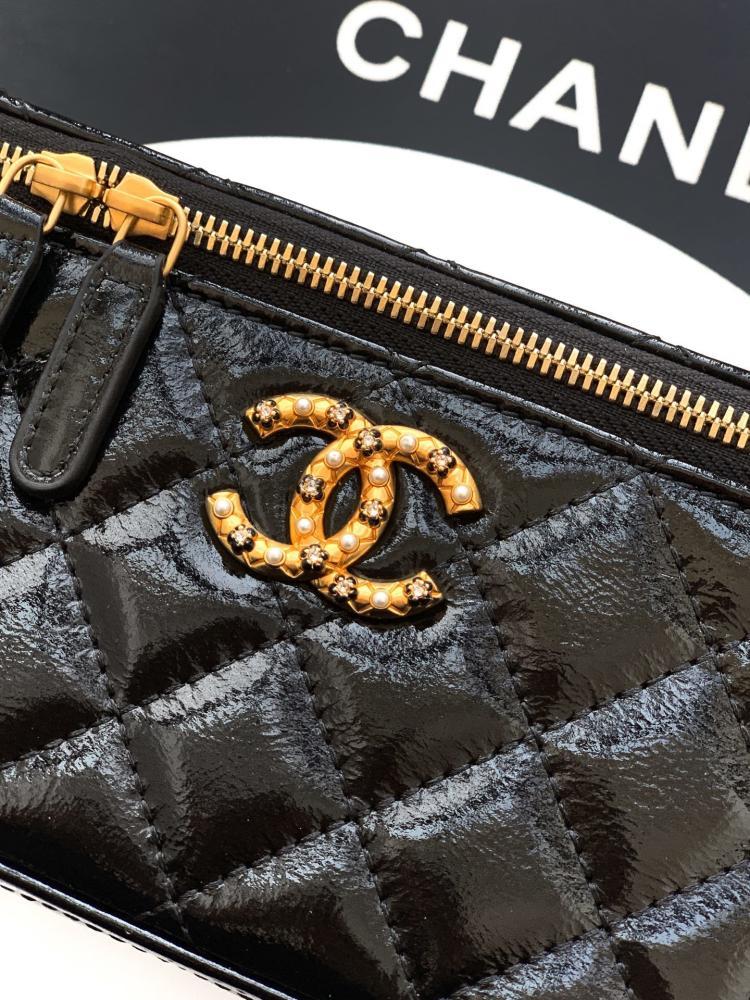 Quilted Leather Wallet