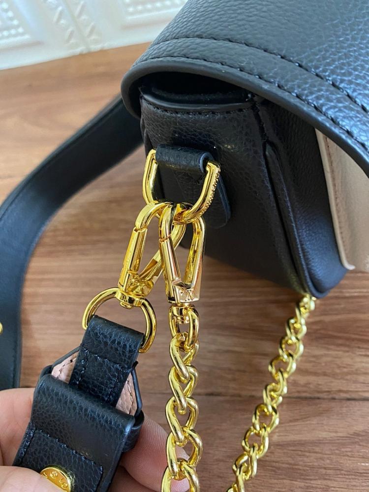 Elegant Stylish Calfskin Shoulder Bag