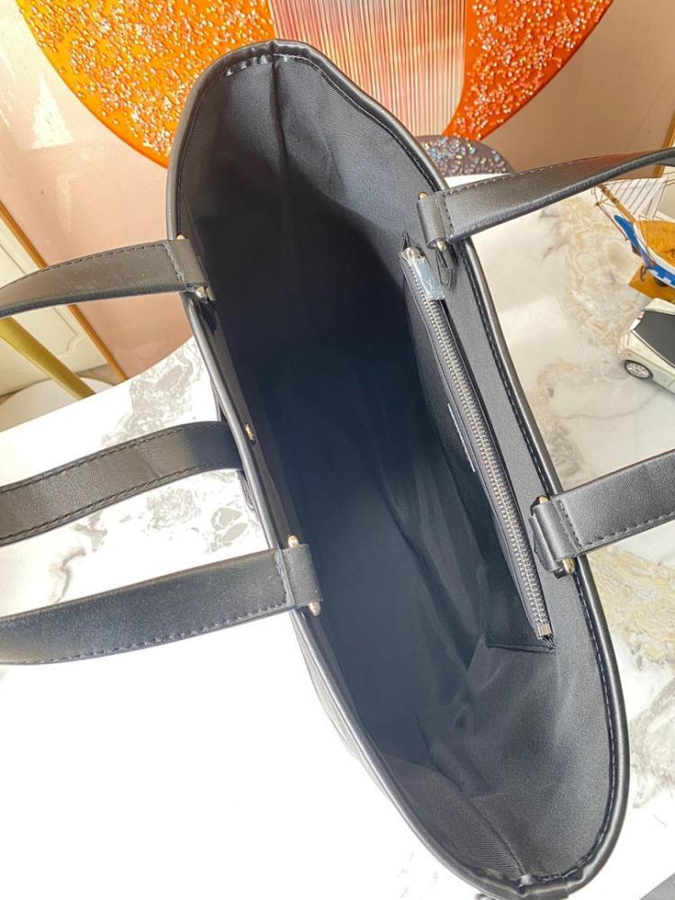Modern Luxury Leather Shoulder Bag