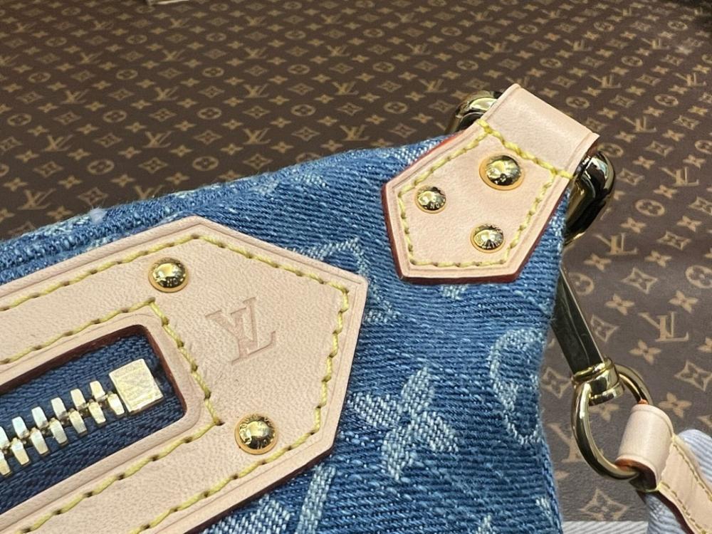 Italian-Inspired Stylish Blue Leather Shoulder Bag