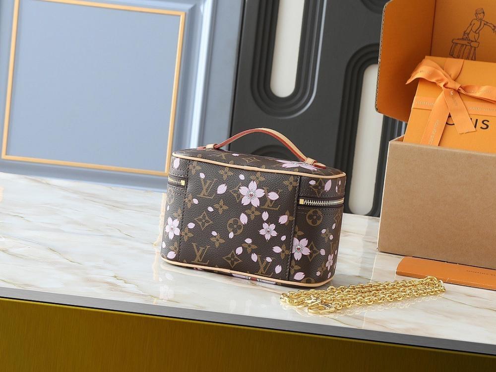 Classic Refined Monogram Leather Shoulder Bag