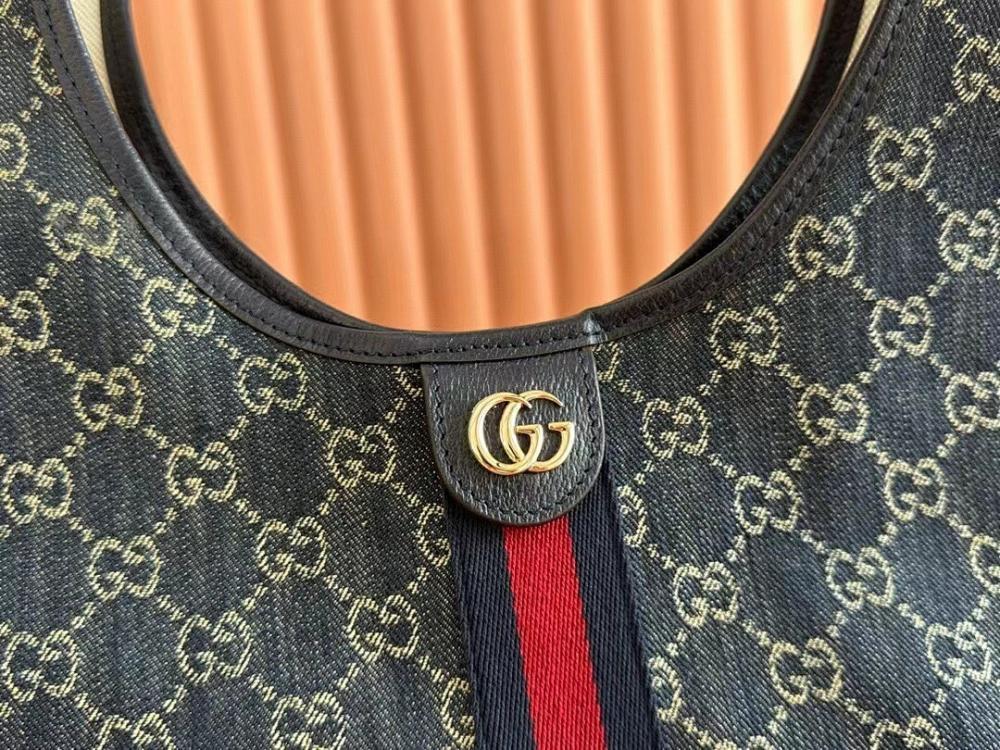 Elegant Top Handle Bag – Limited Edition
