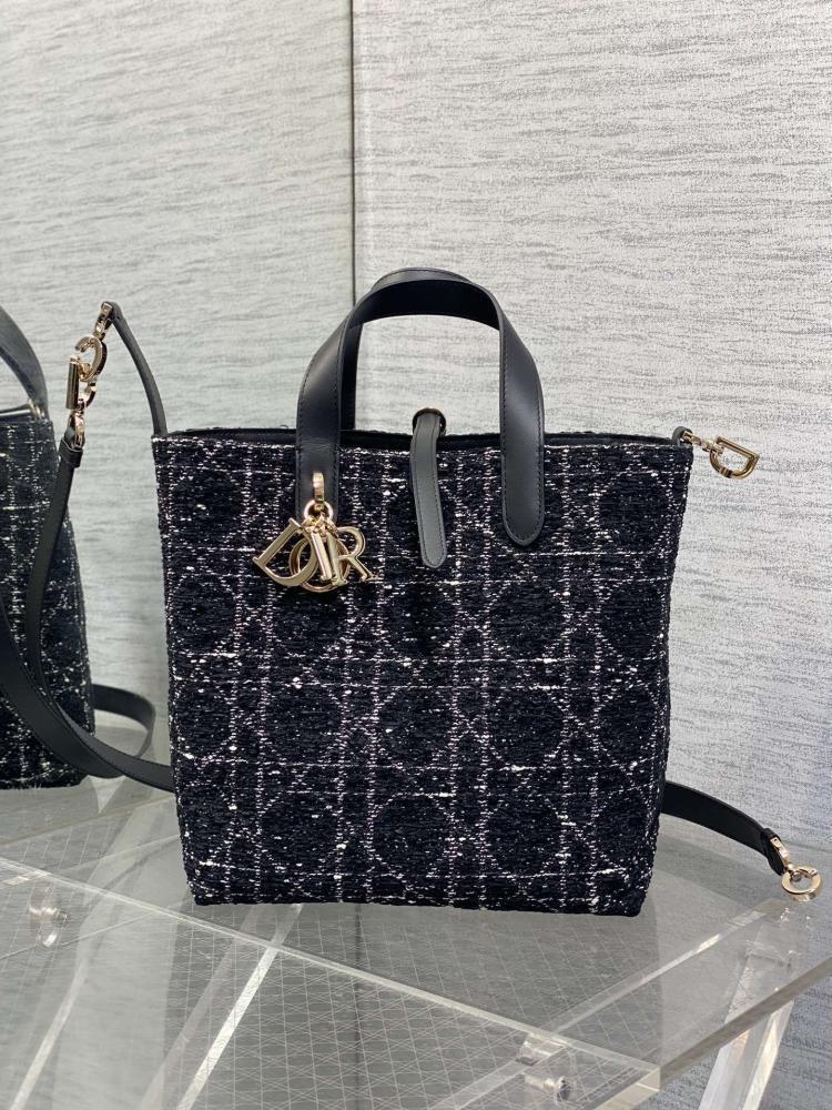 Alma Shoulder Bag