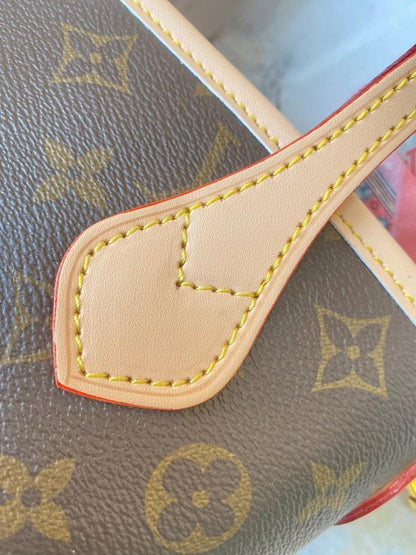 Modern Stylish Gold Quilted Leather Top Handle Bag