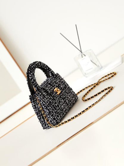 Classic Luxury Leather Shoulder Bag