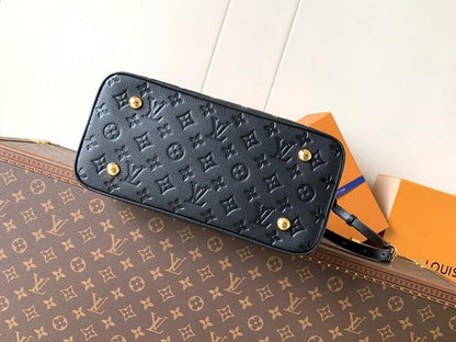 Alma Gold Quilted Leather Shoulder Bag