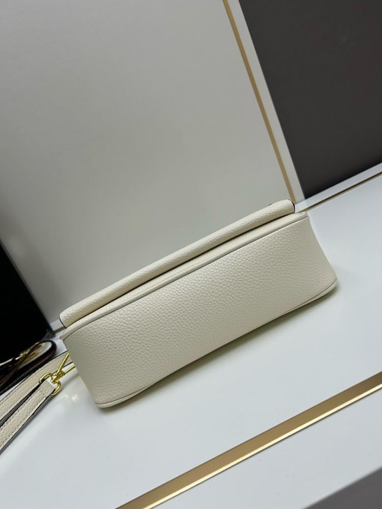 Italian-Inspired Luxury Leather Shoulder Bag