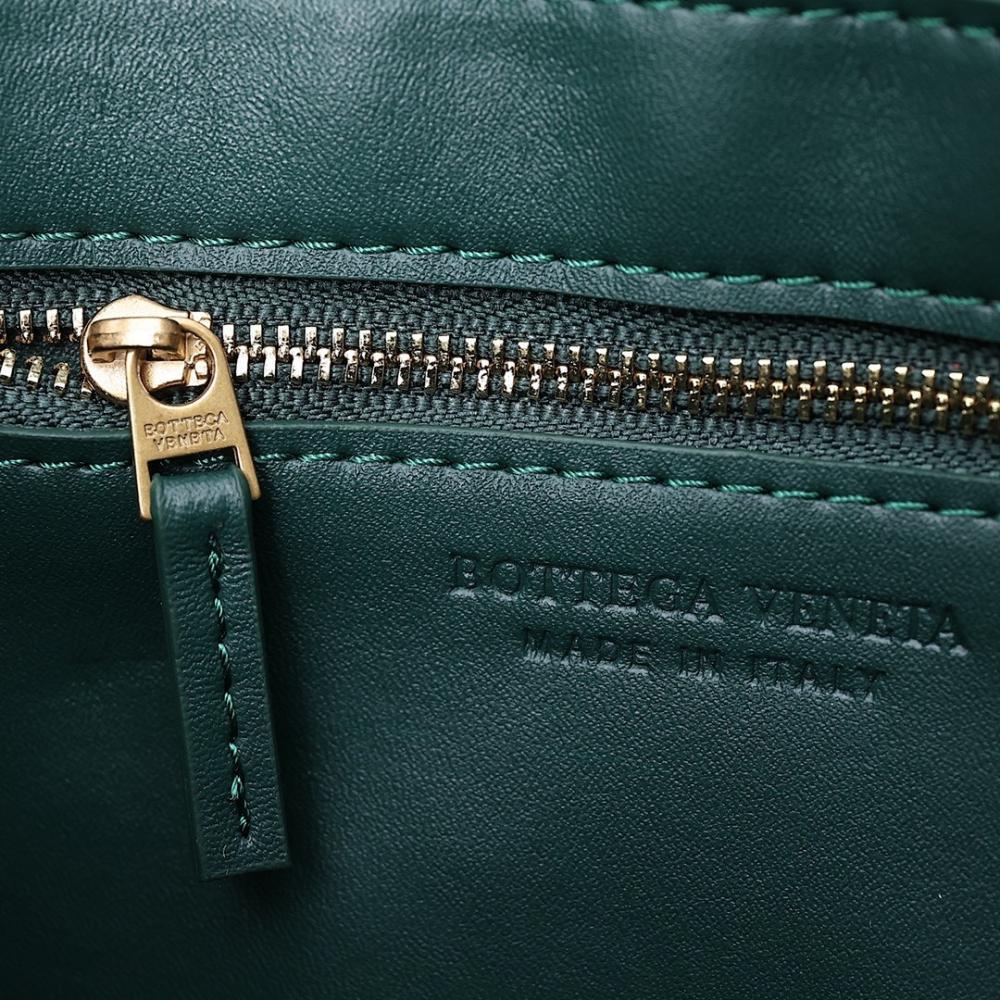 Stylish Refined Leather Shoulder Bag