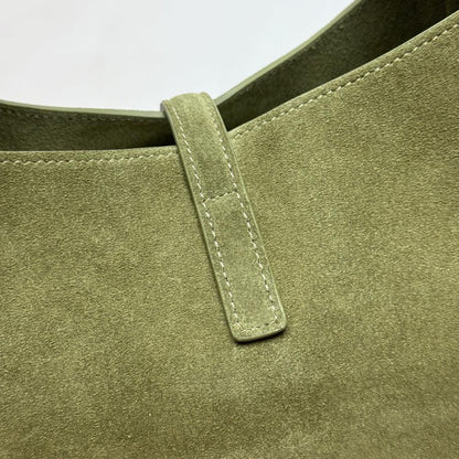 Classic Shoulder Bag