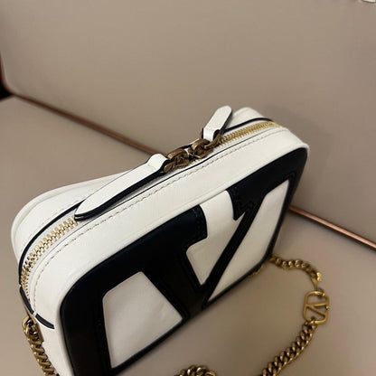 VLogo Signature Gold Leather Shoulder Bag