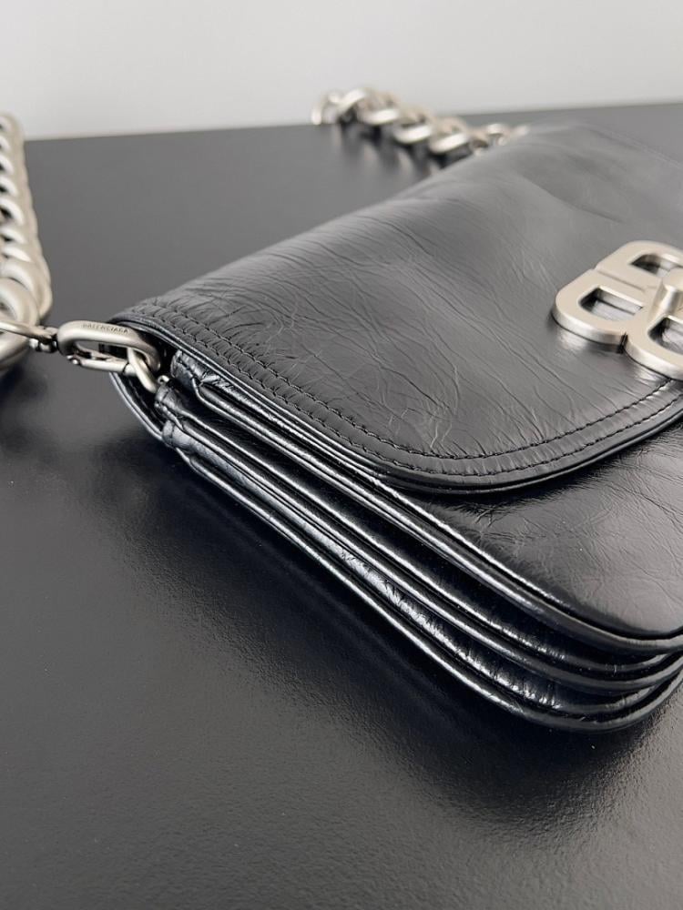 Modern Black Leather Shoulder Bag