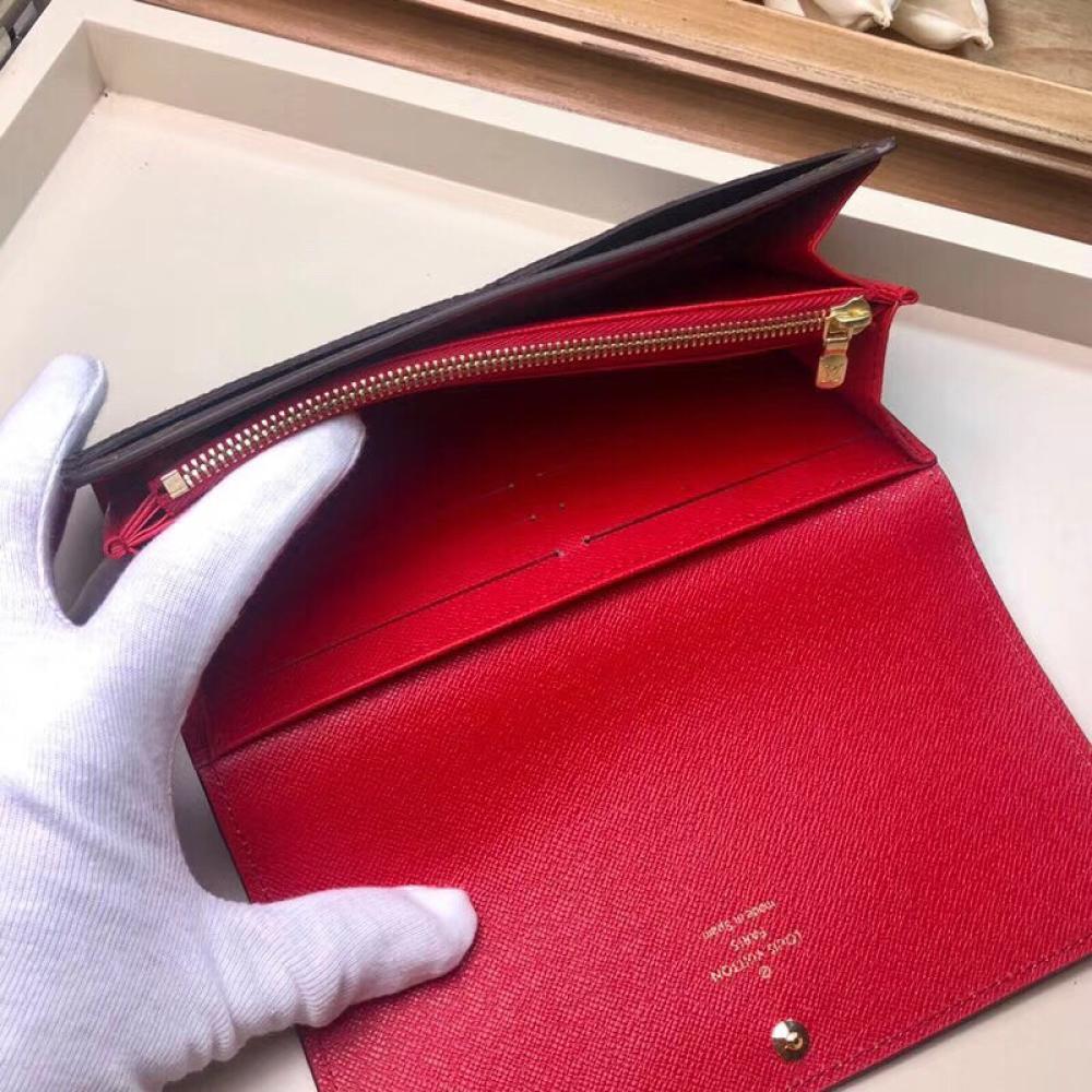Elegant Wallet