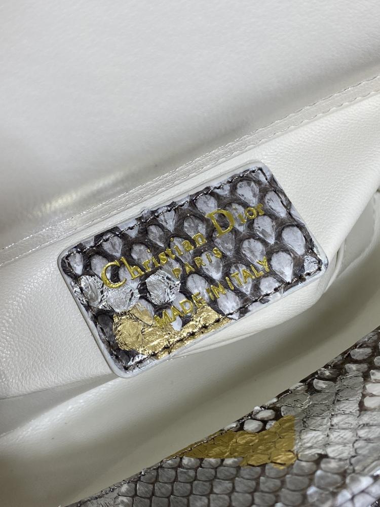 Elegant Leather Top Handle Bag
