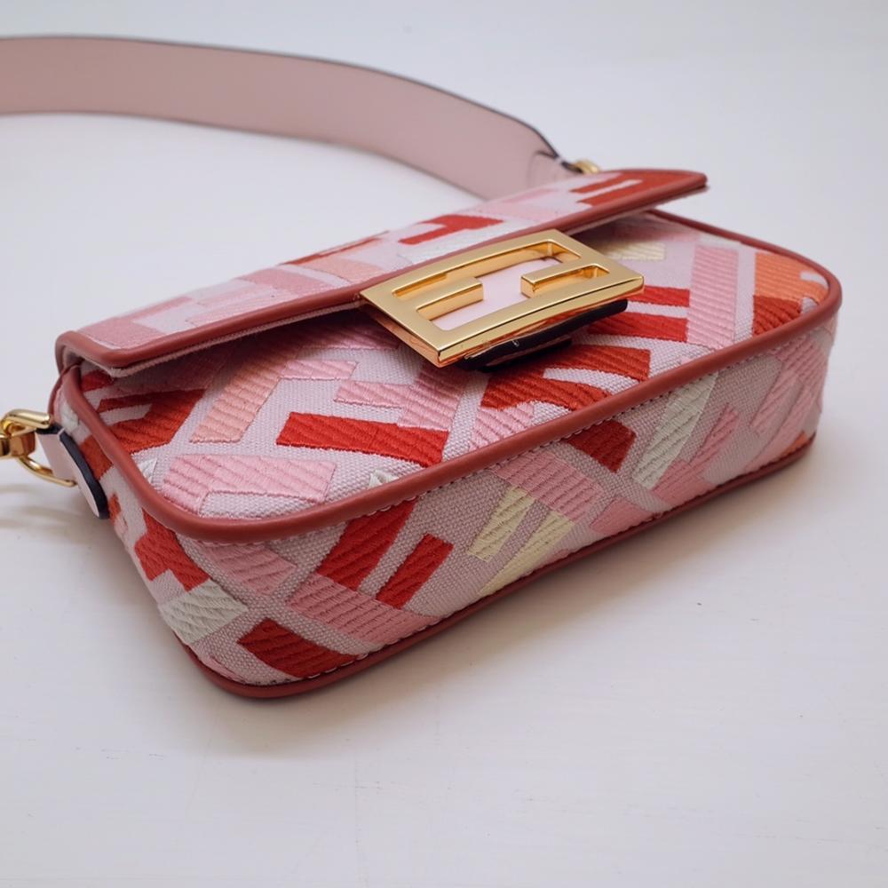 Elegant Leather Shoulder Bag