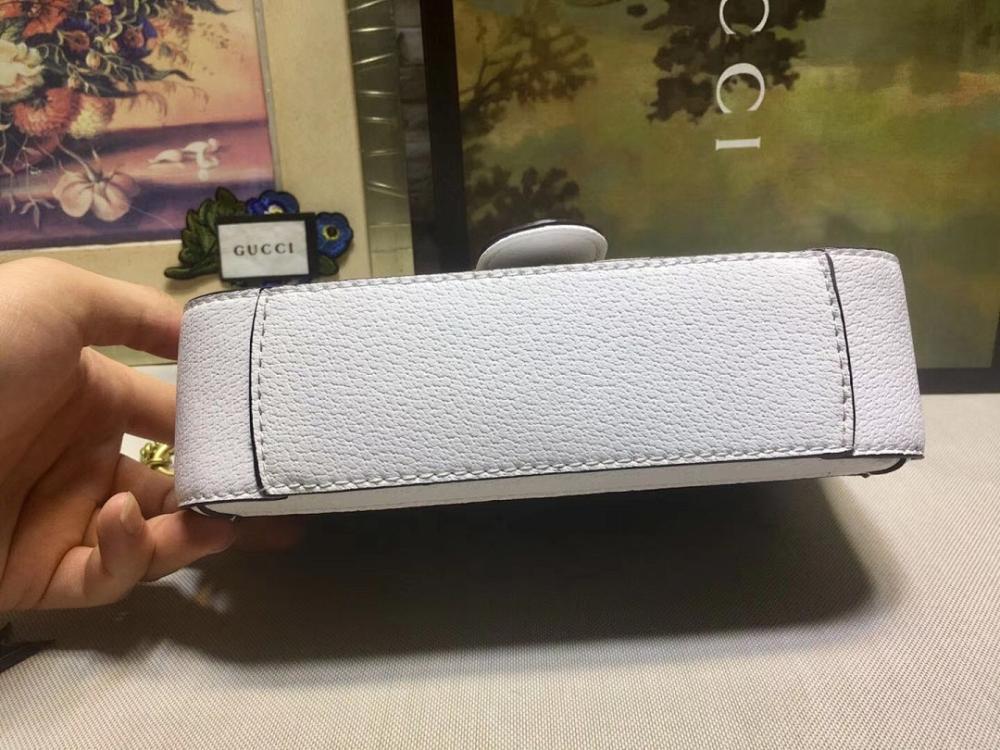 Alma Red Crossbody Bag