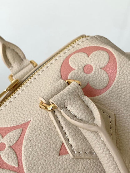 Modern Elegant Leather Shoulder Bag
