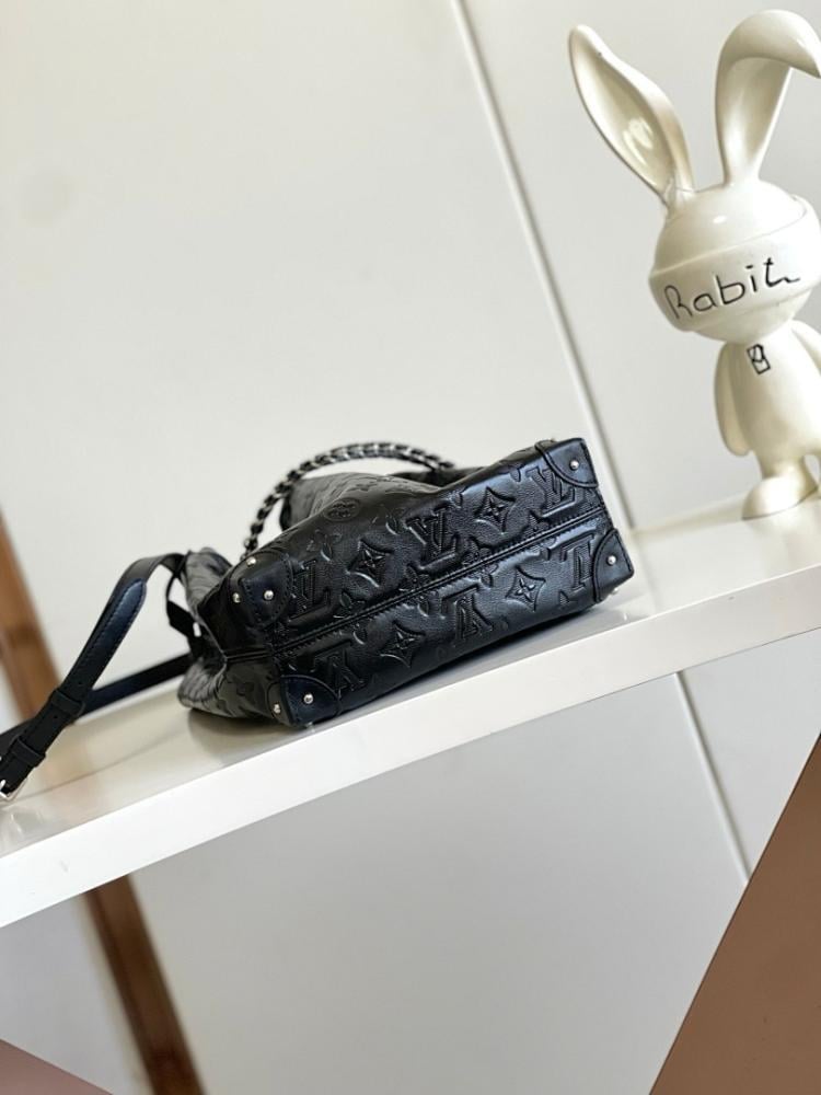 Modern Elegant Woven Lambskin Shoulder Bag