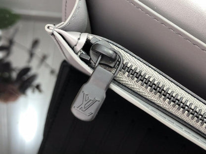 Elegant Wallet