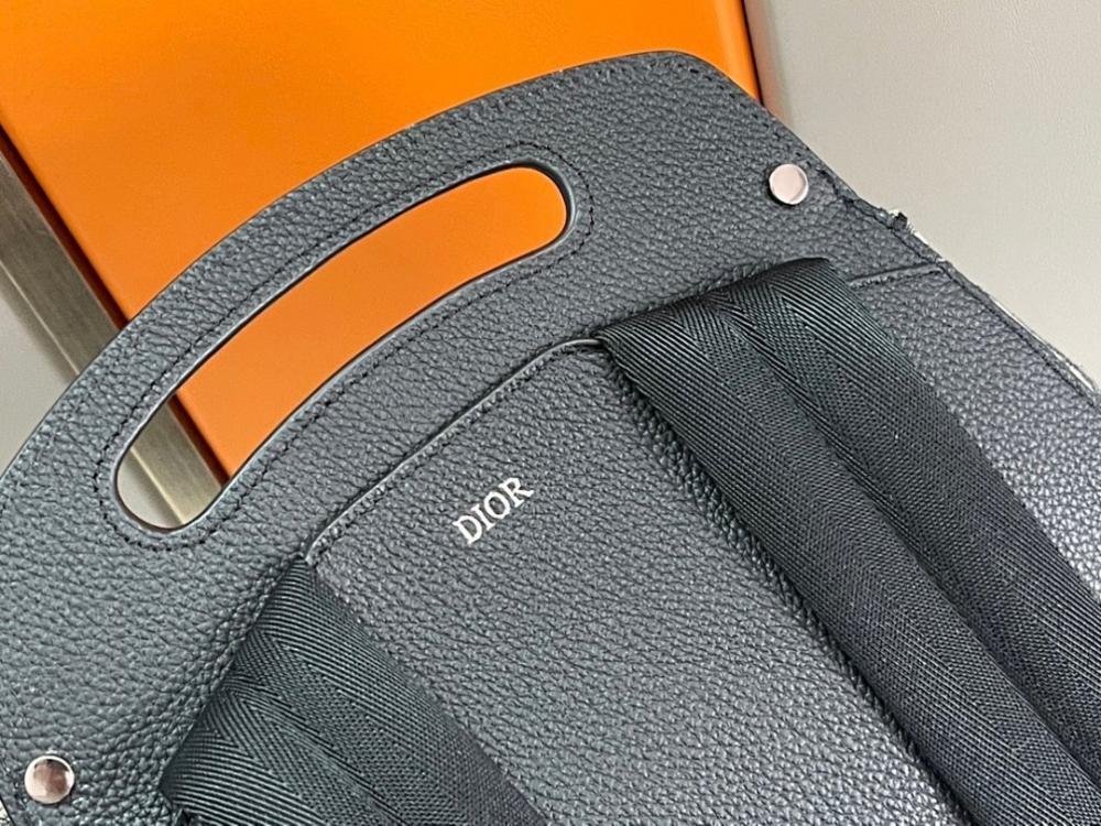 Modern Elegant Top Handle Bag – Limited Edition