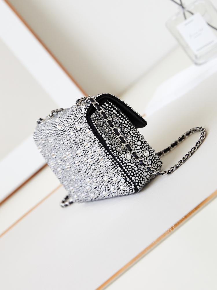 Modern Leather Shoulder Bag