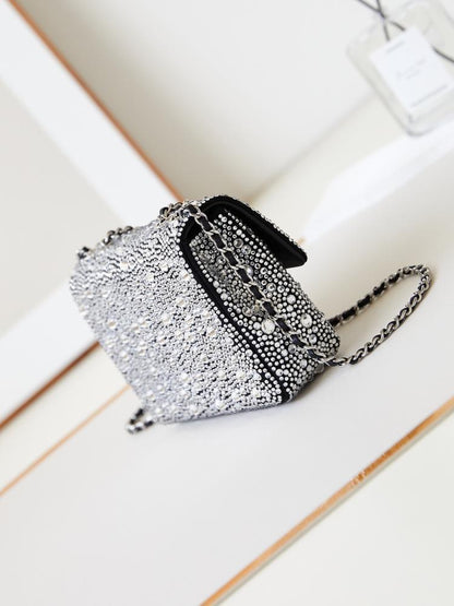 Modern Leather Shoulder Bag
