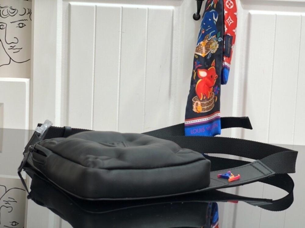 Shoulder Bag