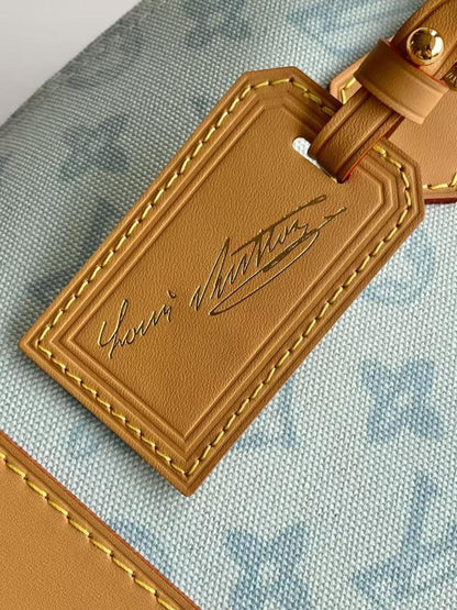 Classic Shoulder Bag