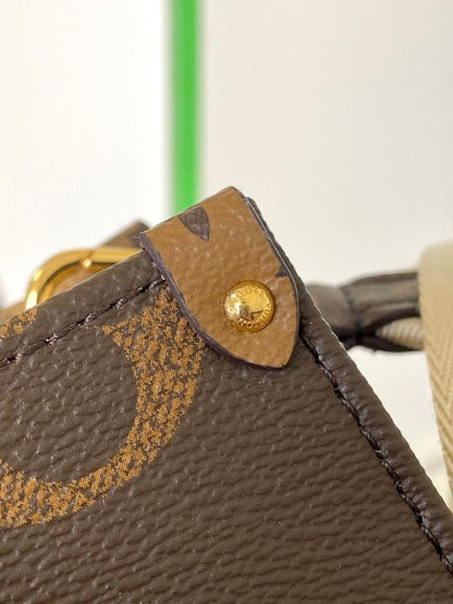 Classic Luxury Shoulder Bag