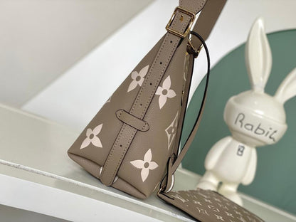 Modern Refined Leather Crossbody Bag