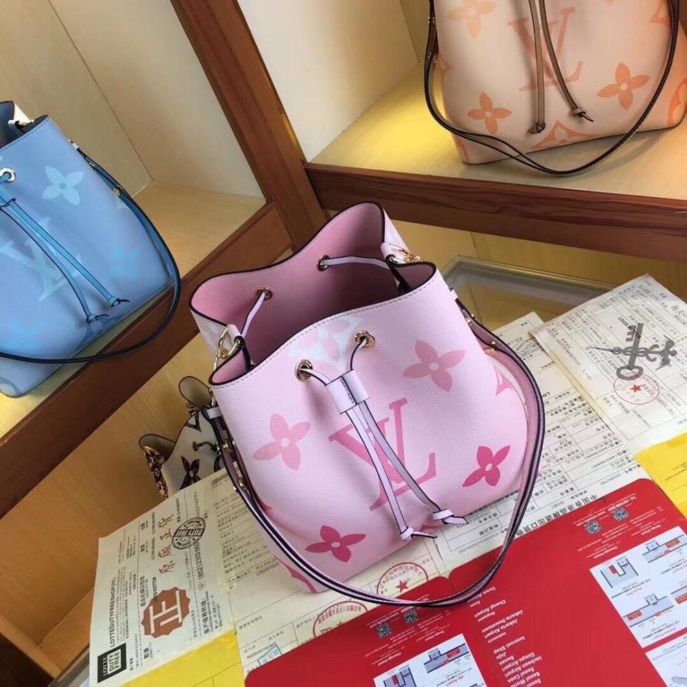 Modern Leather Shoulder Bag – Special Edition