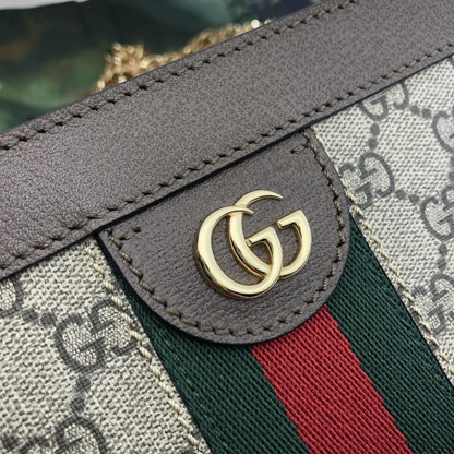 Classic Shoulder Bag