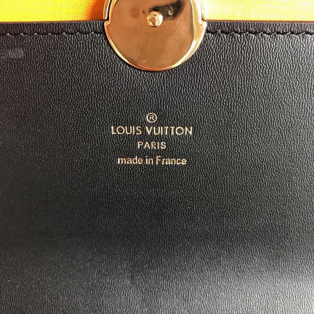 Italian-Inspired Luxury Leather Crossbody Bag