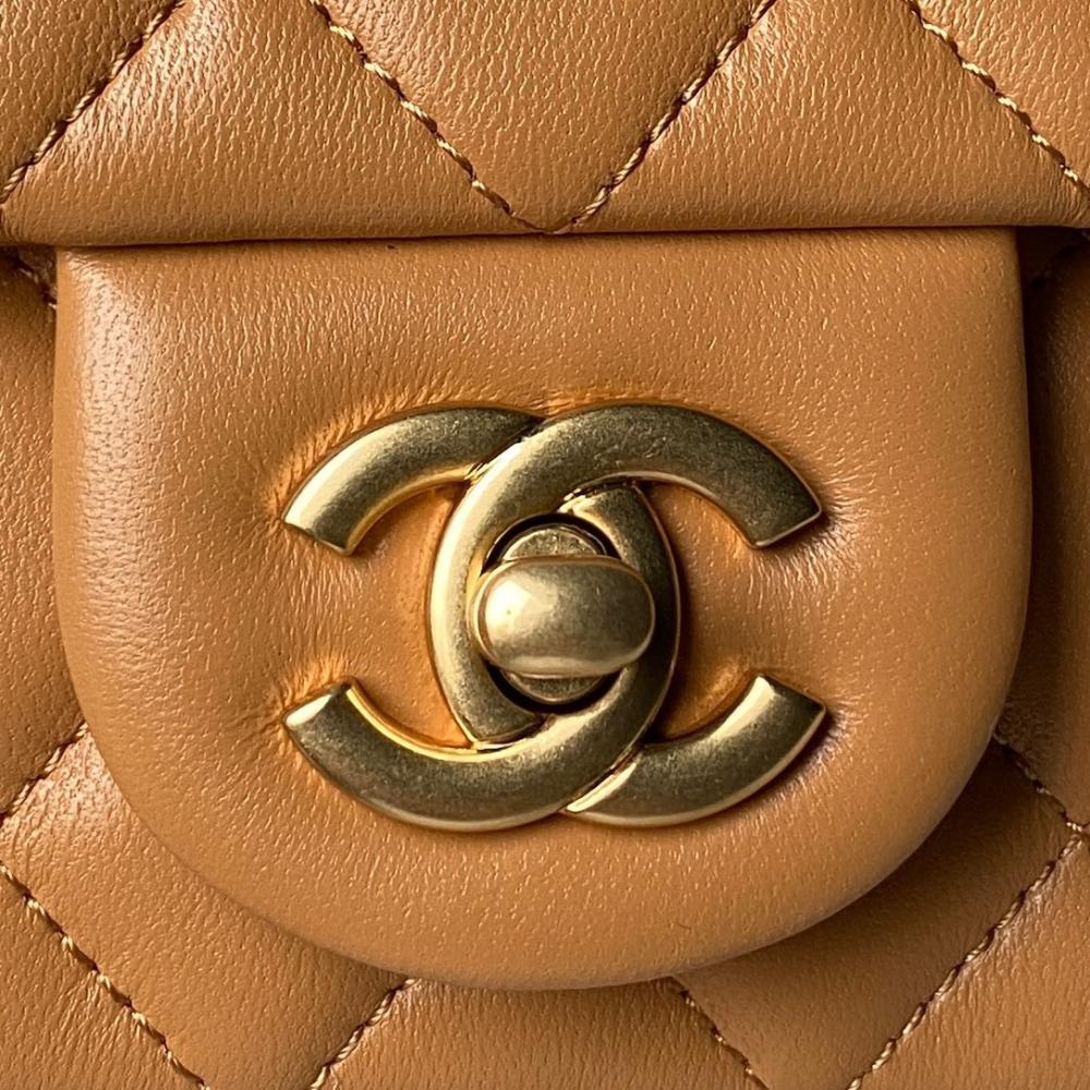 Classic Crossbody Bag