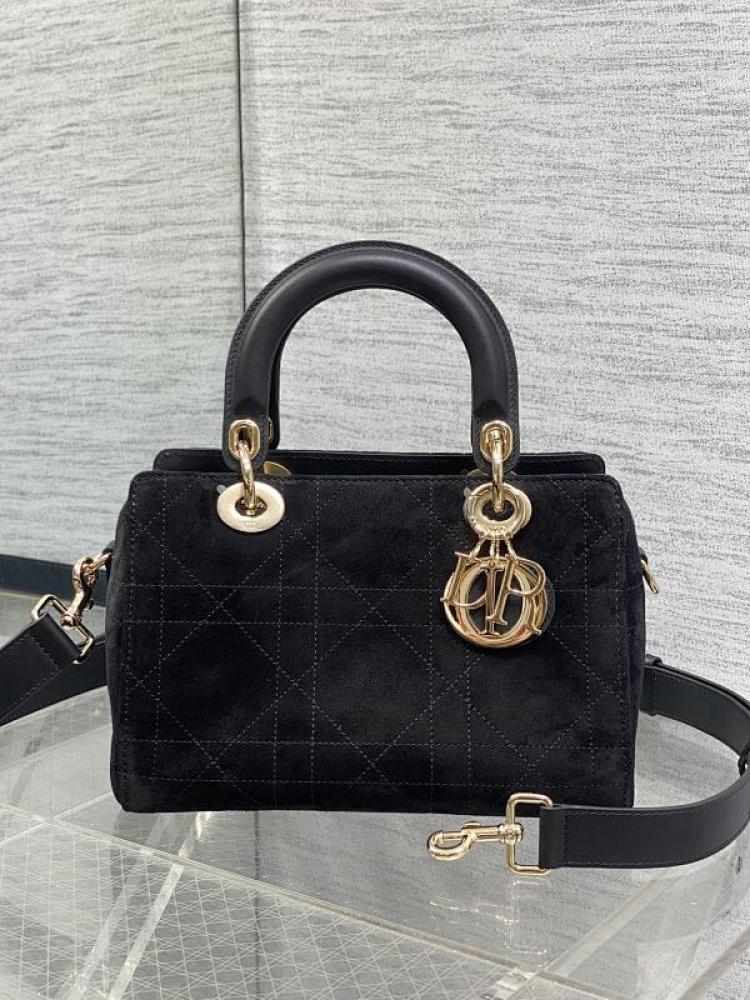 Elegant Leather Top Handle Bag