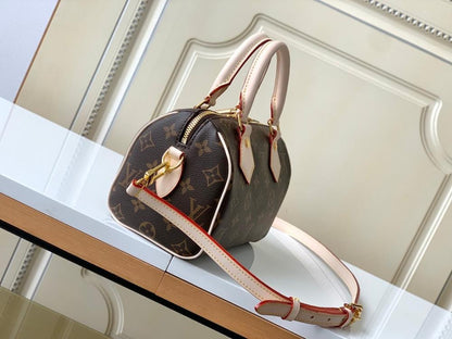 Luxury Stylish Leather Travel Bag