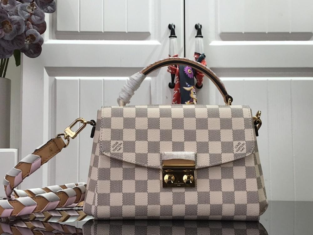 Elegant Leather Top Handle Bag