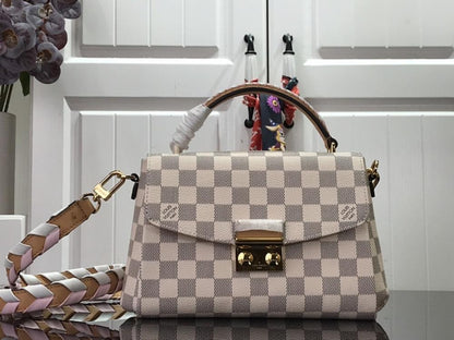 Elegant Leather Top Handle Bag