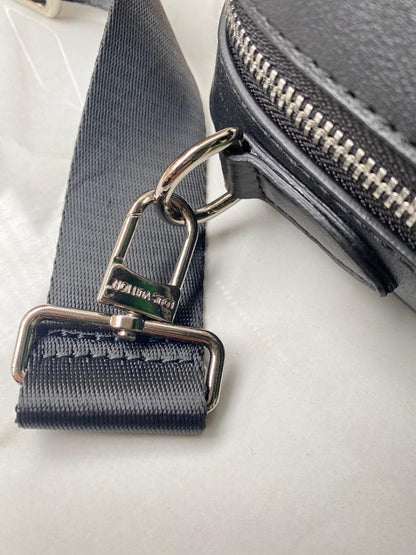 Modern Italian-Inspired Leather Crossbody Bag