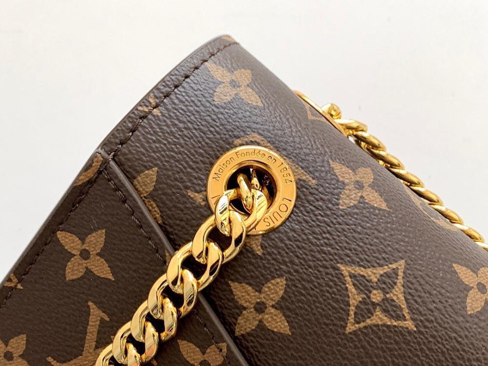 Italian-Inspired Elegant Leather Crossbody Bag